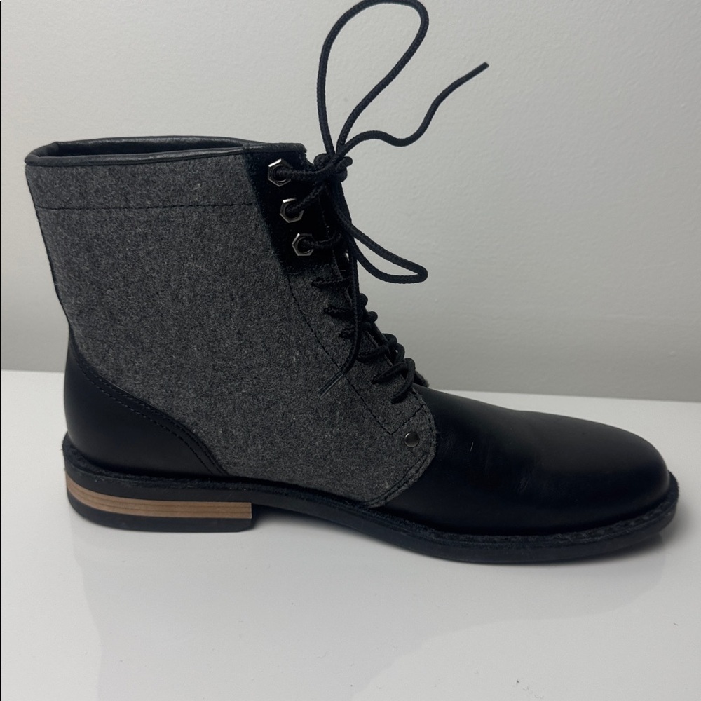 NWOB Penguin by Munsingwear Black Leather & Gray Felt Chukka Boots Men’s US 9 - Picture 6 of 9
